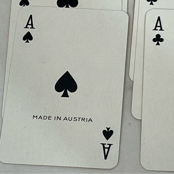 Vintage 1960s Qantas Australia Airline Piatnik Mini Playing Cards Queen King - Picture 4 of 15